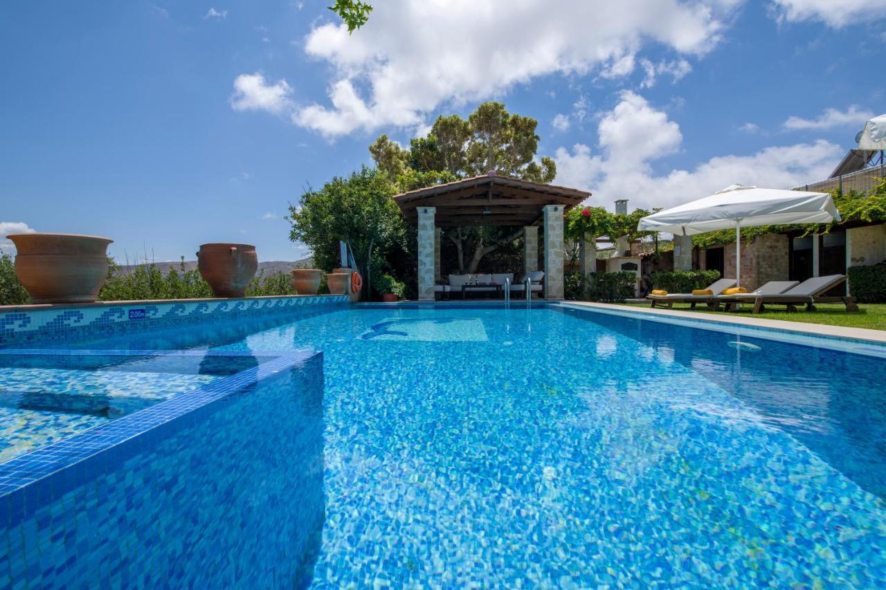 Villa Arhontariki